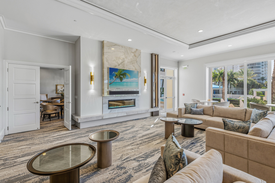 2104-club-room4