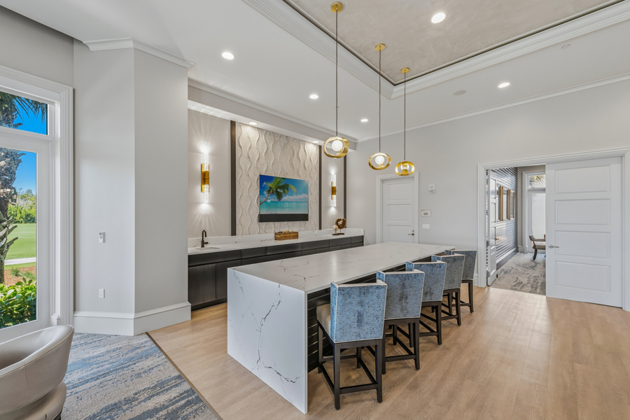 2104-club-room6